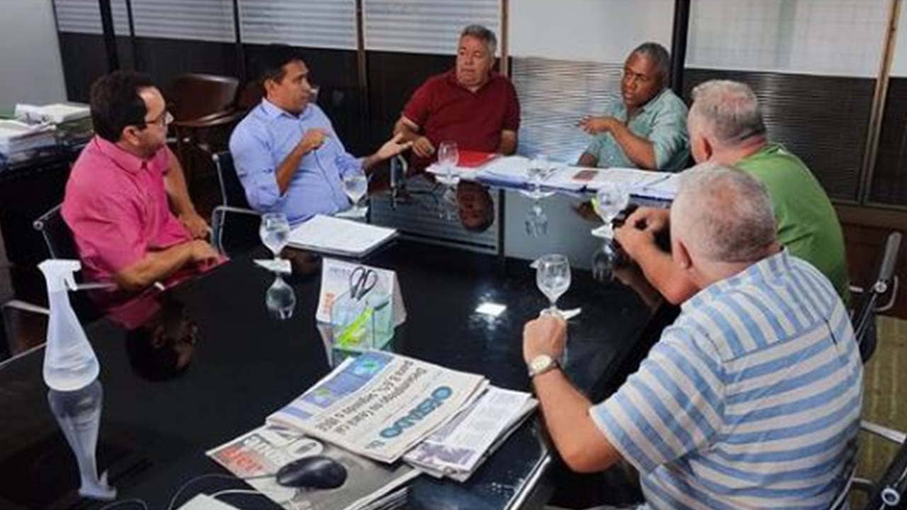 A ASSTACE sugere mudanças na lei que regulamenta o transporte intermunicipal de táxi.